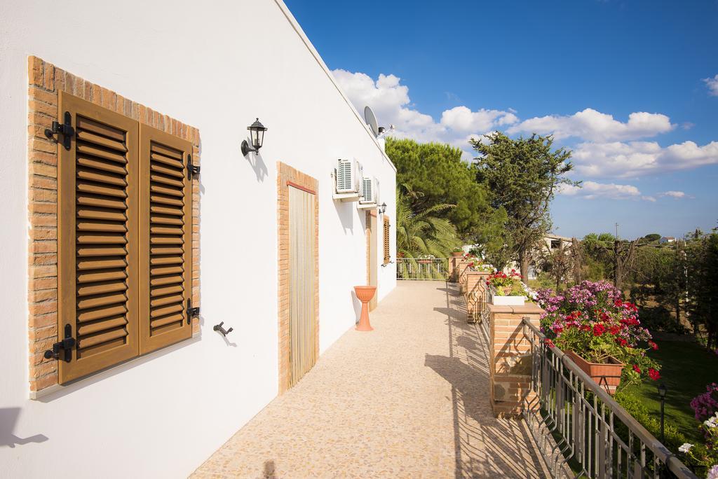 Il Delfino Villa Pisticci Buitenkant foto